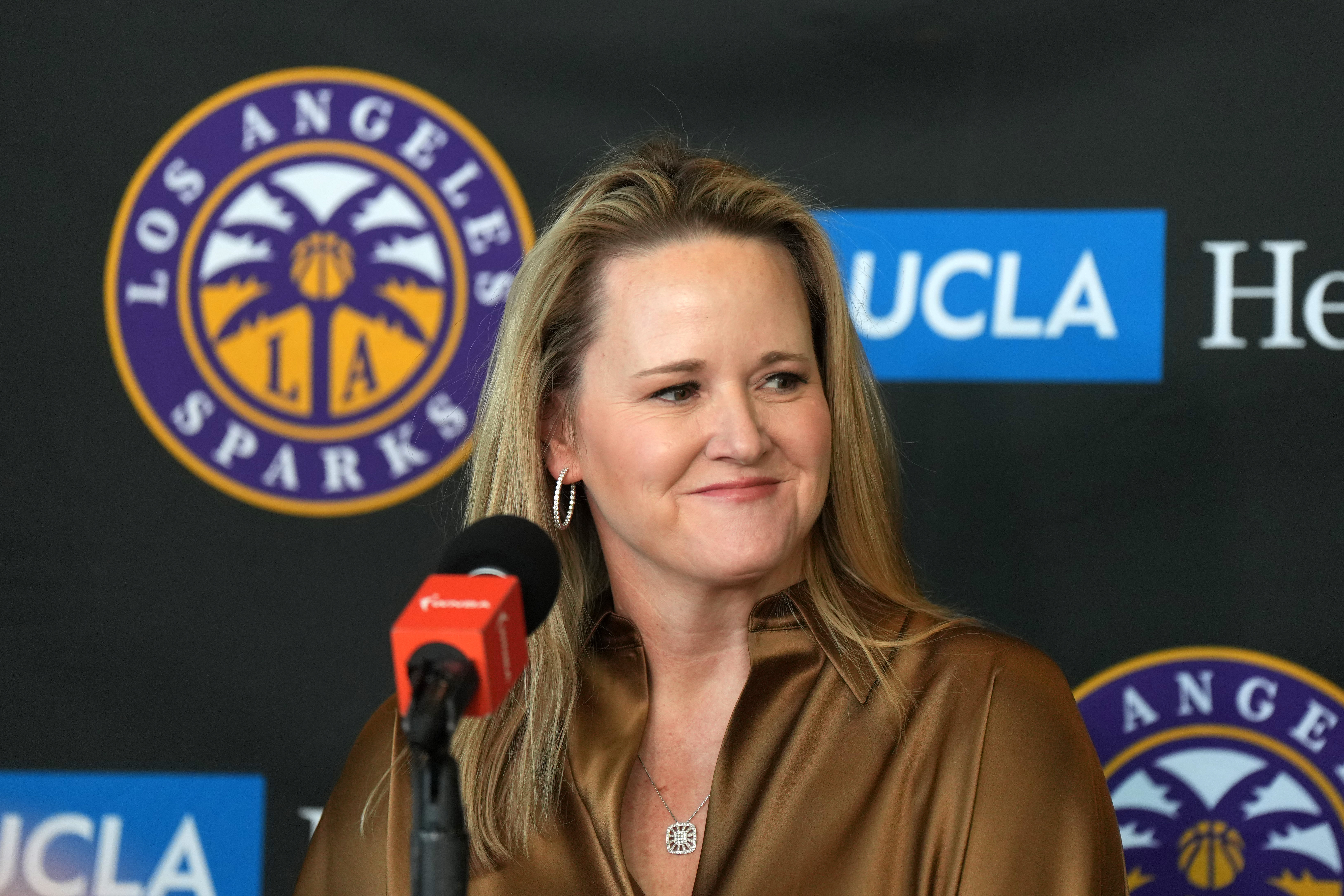 尽管言论自 尽管言论自